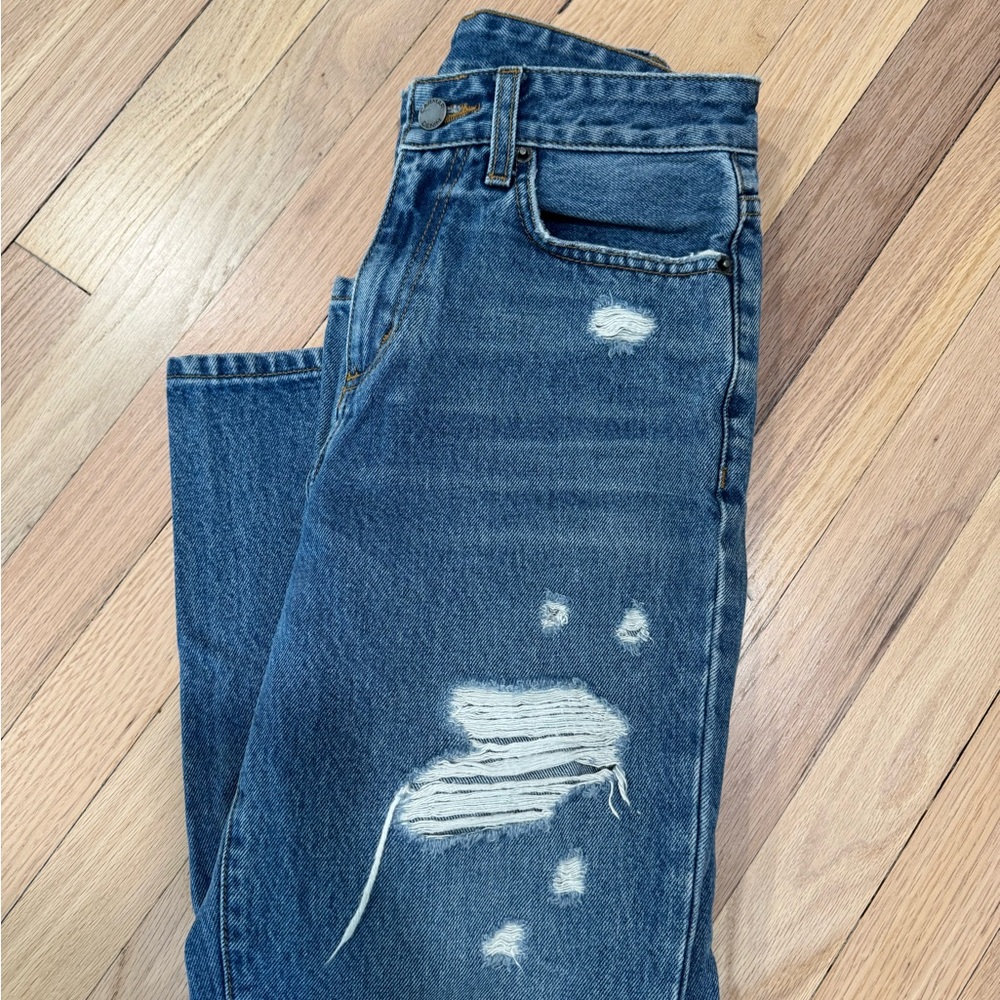 Carmar Distressed Blue Jeans